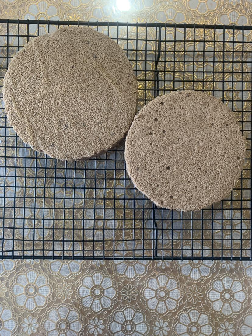 草莓戚风慕斯蛋糕的做法 步骤4