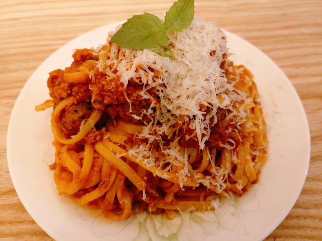 小朋友的最爱——肉丸番茄意大利面，可以媲美高级西餐厅的dish
