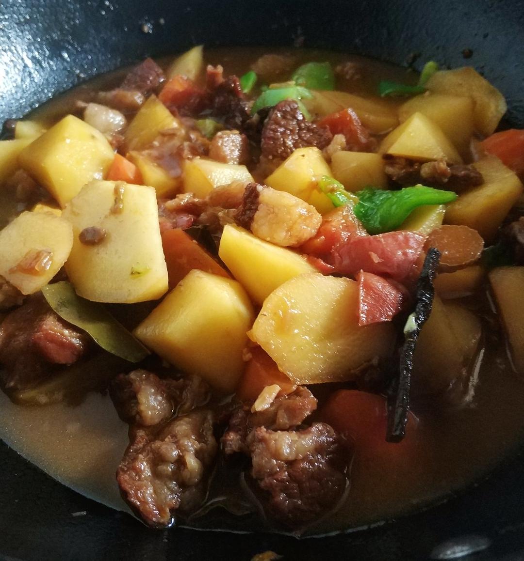 番茄土豆炖牛腩