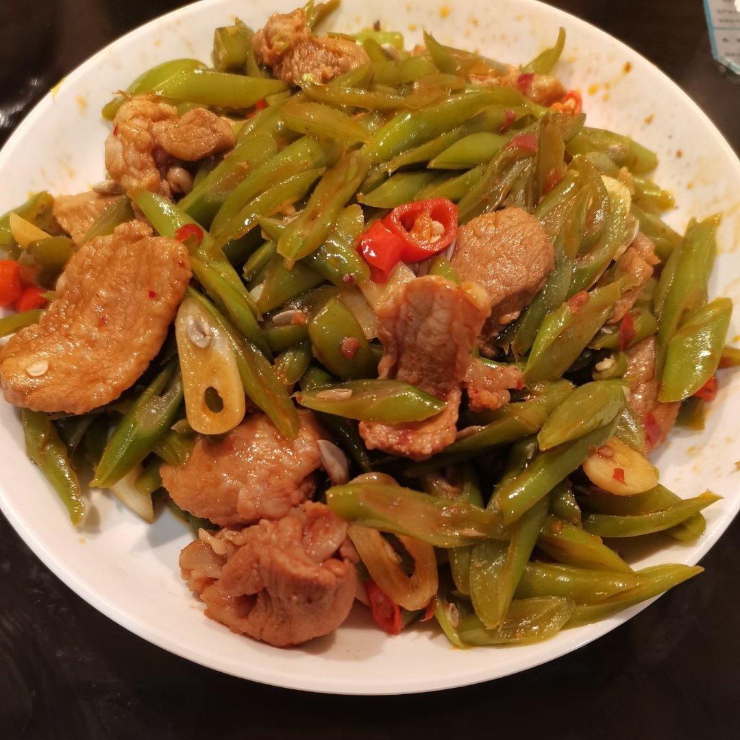 炒肉就得嫩—豆角炒肉（四季豆）