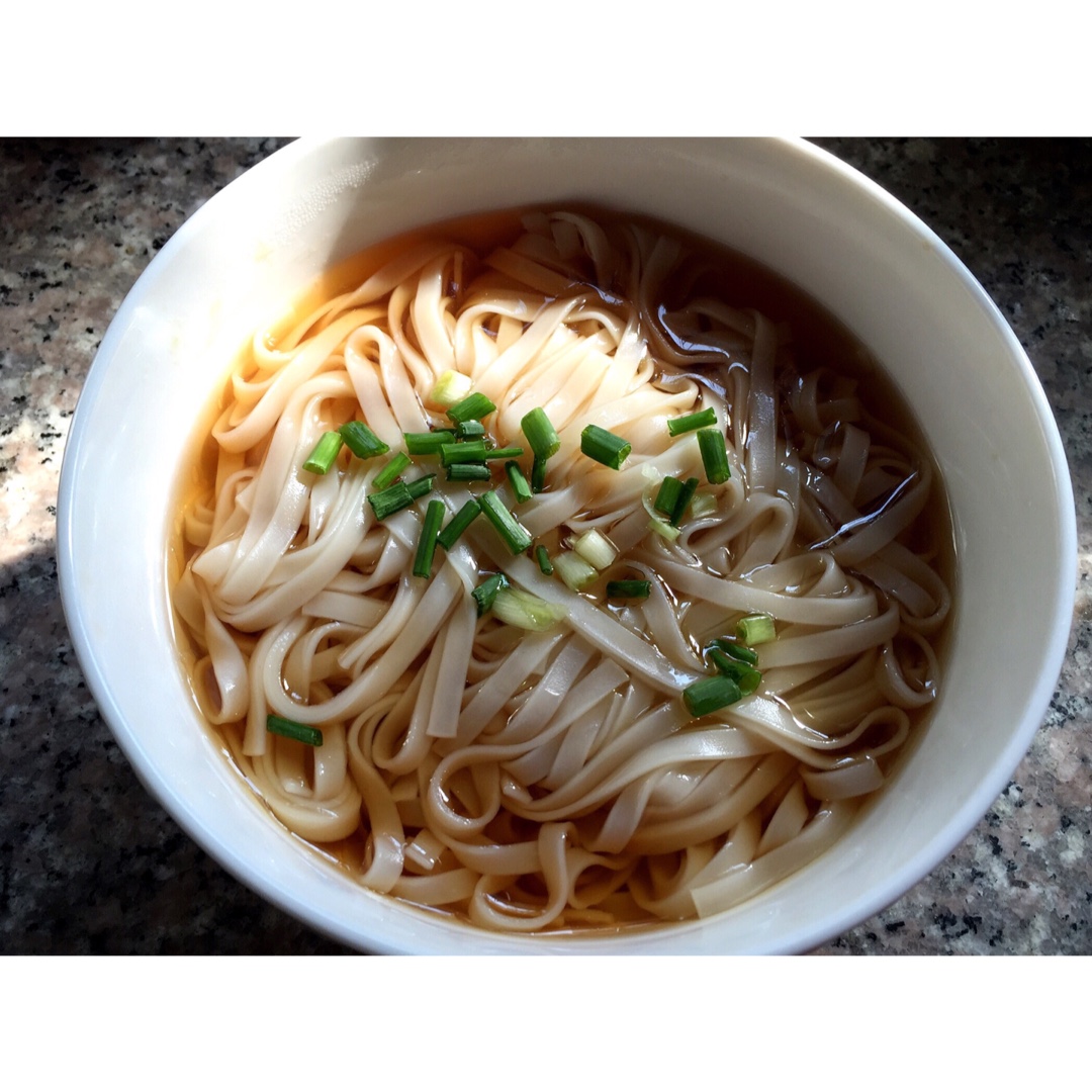 小葱麻油酱油面