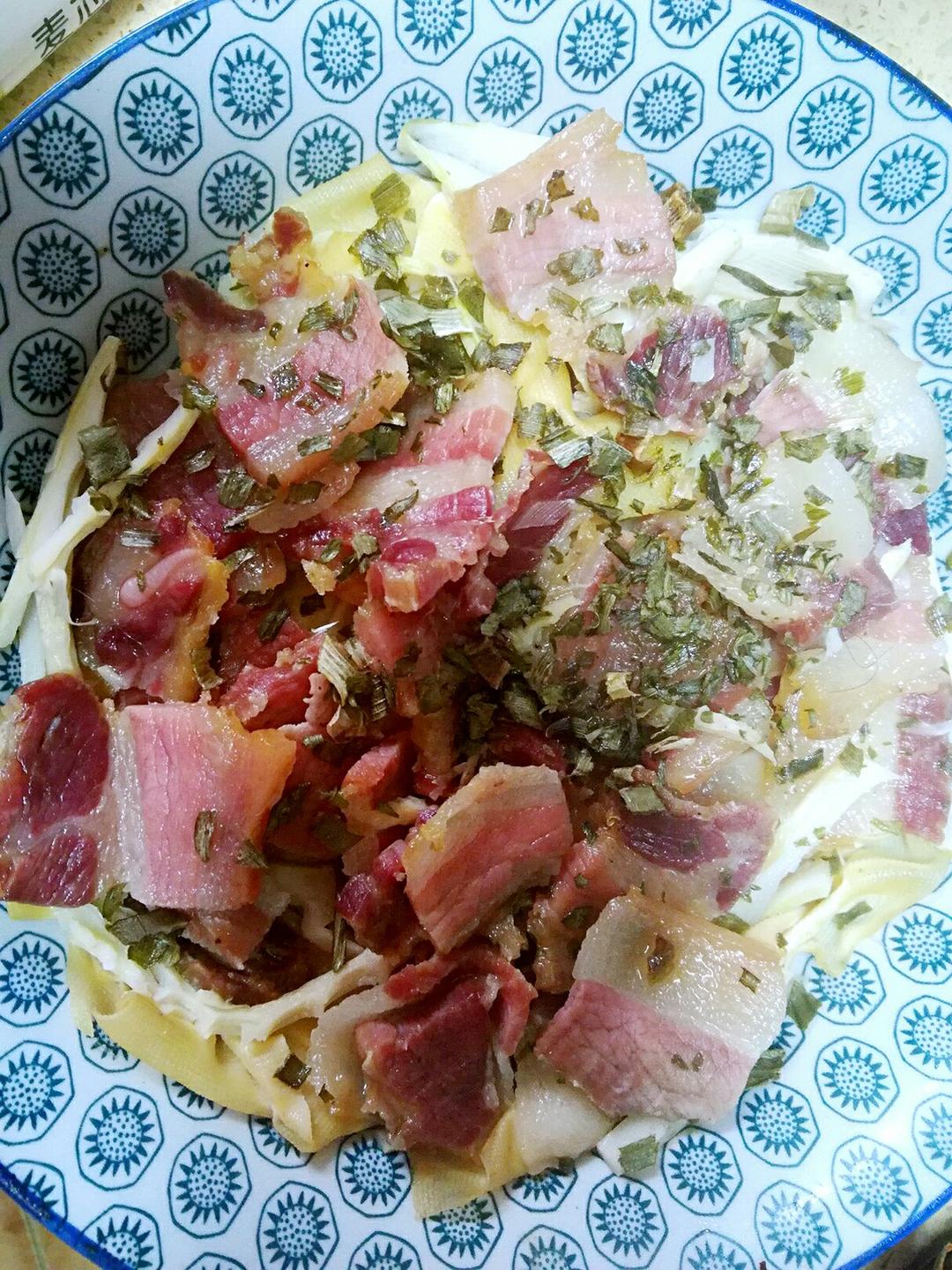 咸肉蒸百叶