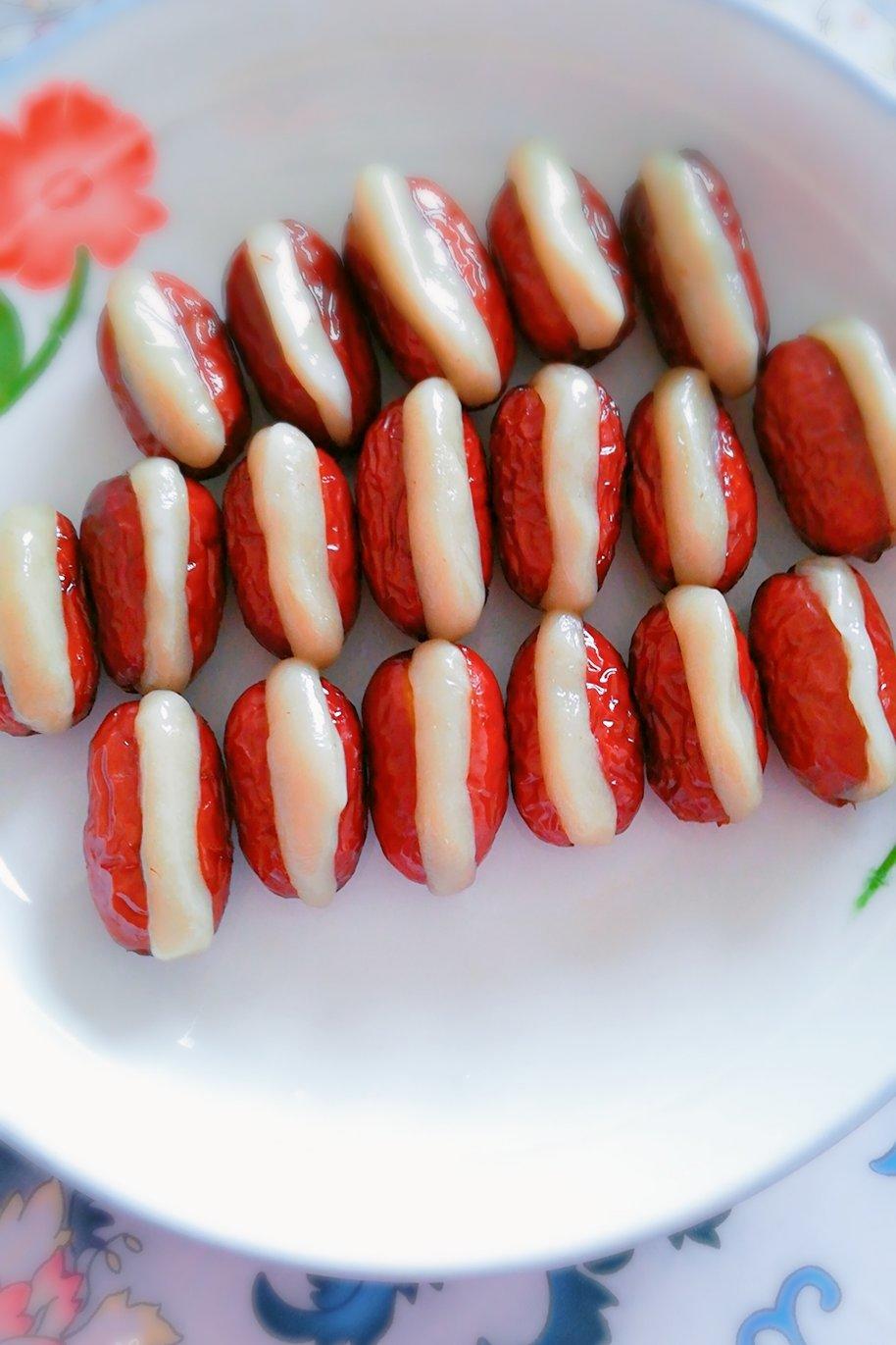 心太软— 红枣夹糯米粉