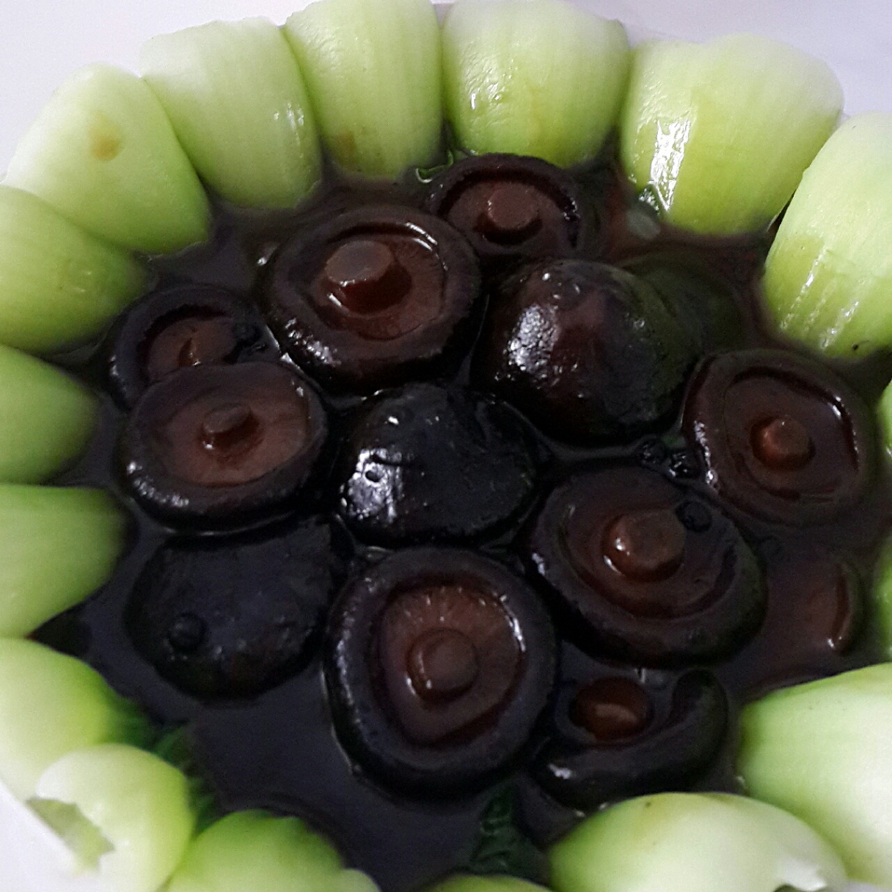 浇汁香菇油菜