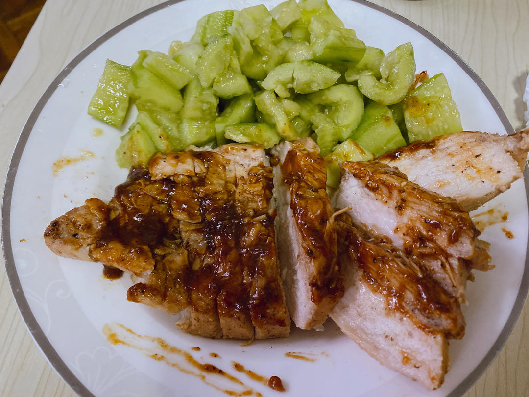 【嫩煎鸡胸肉】