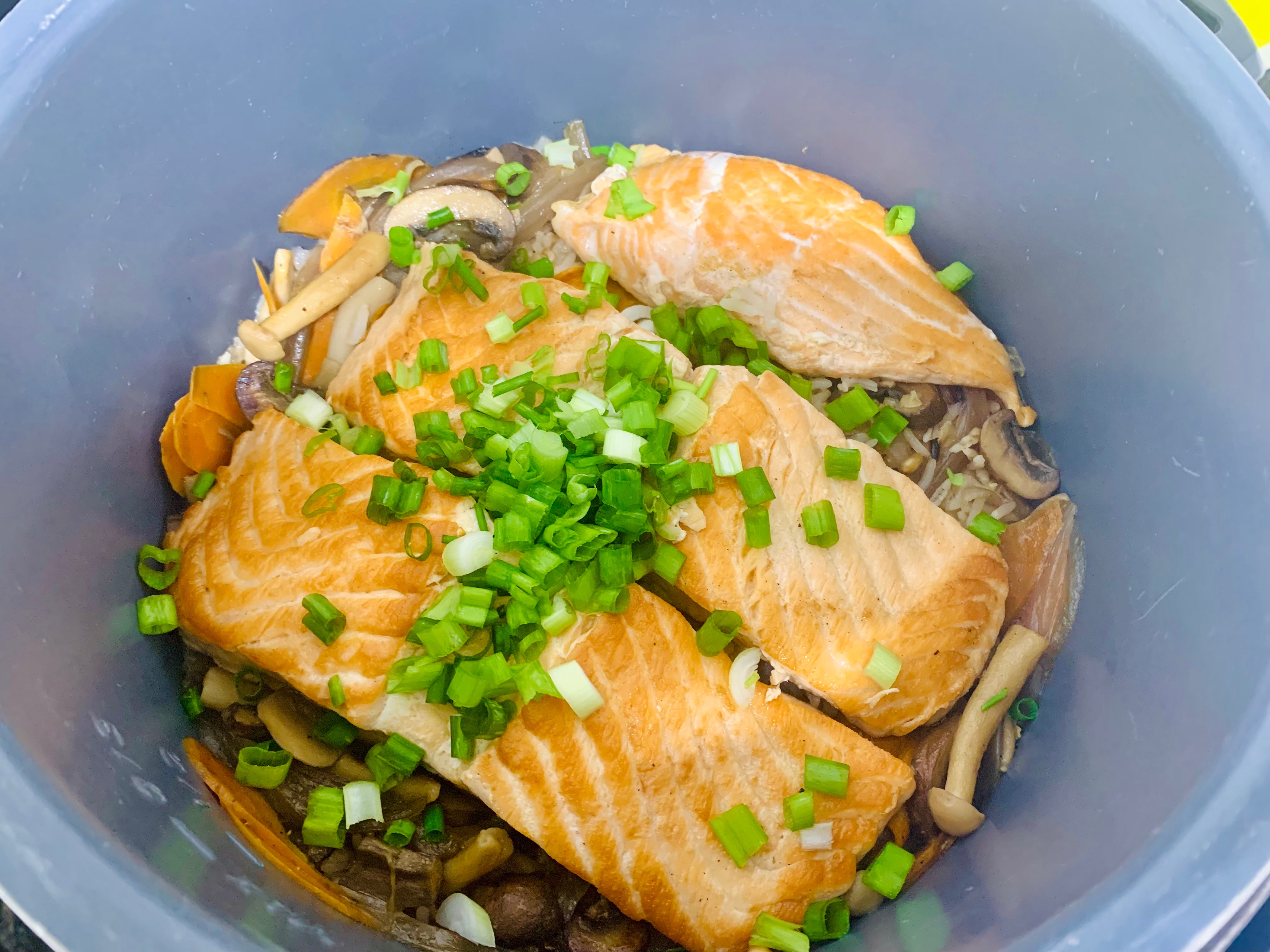 日式三文鱼焖饭的做法 步骤10