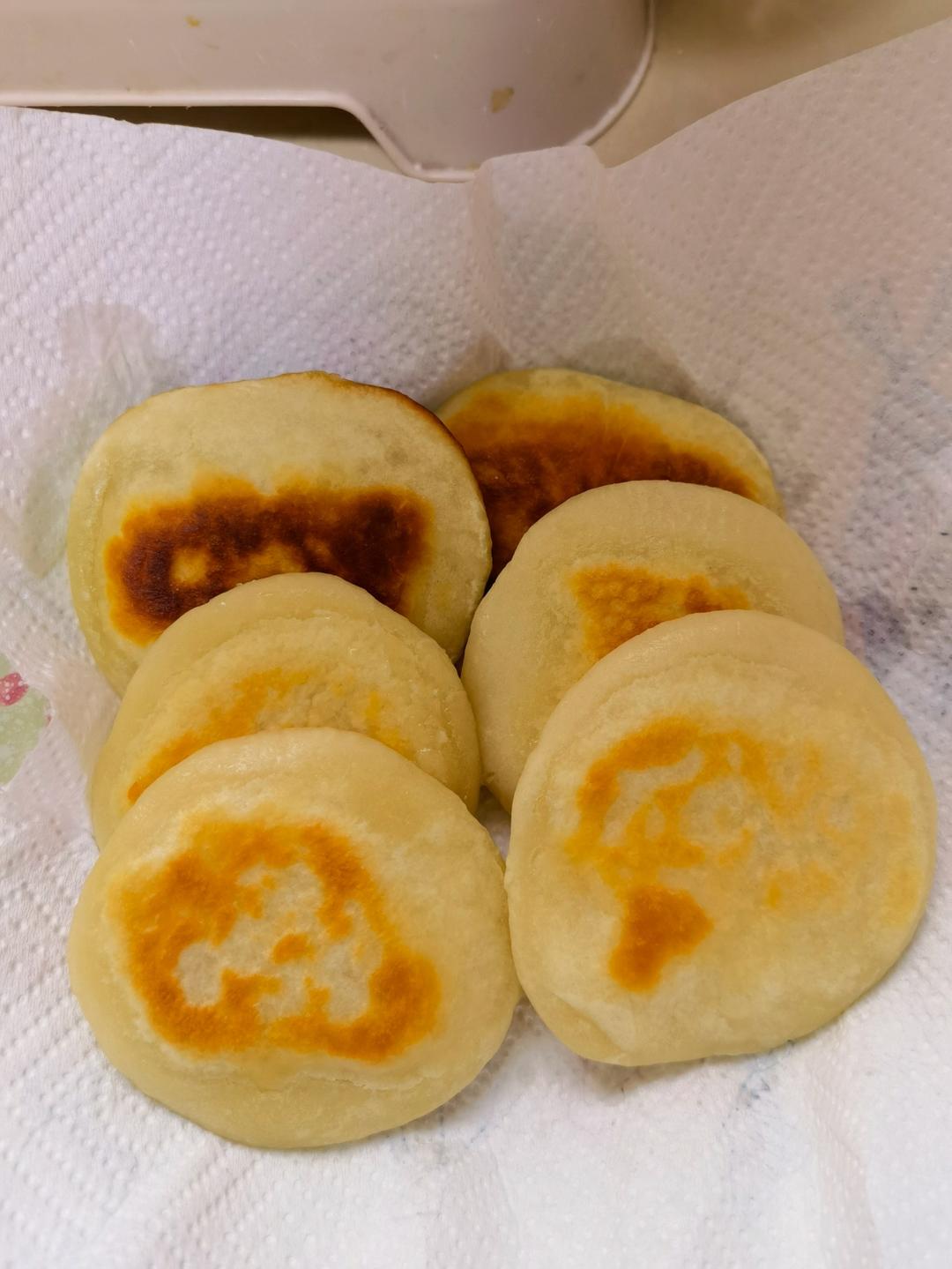 烫面小糖饼 柔软劲道 凉了也不硬 做法简单一看就会 附细节视频详解