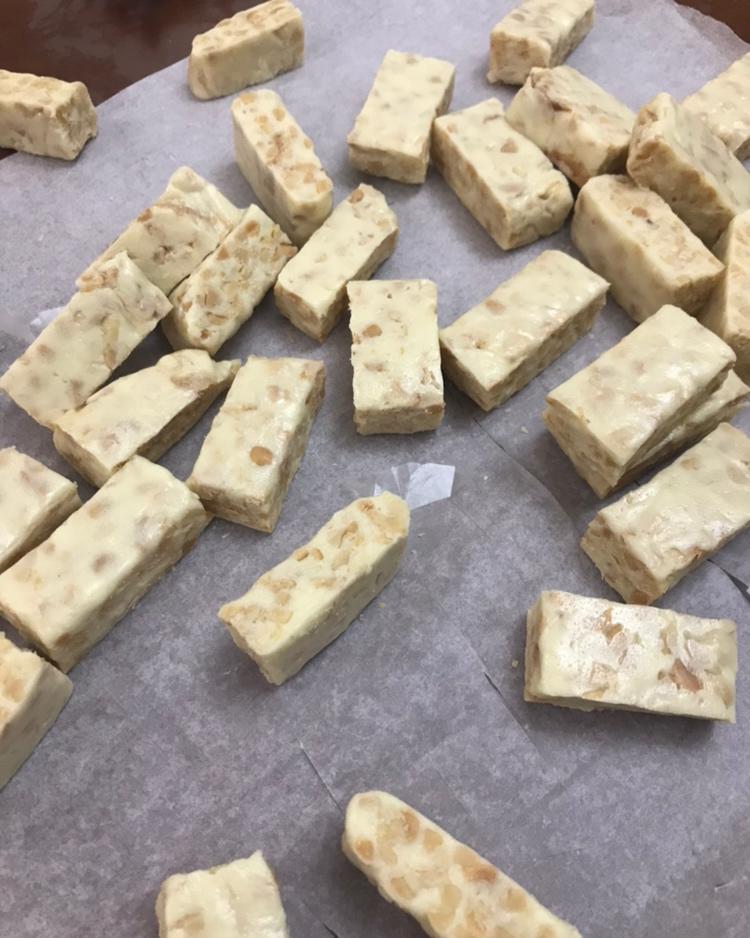 初学者都能做好的花生牛轧糖