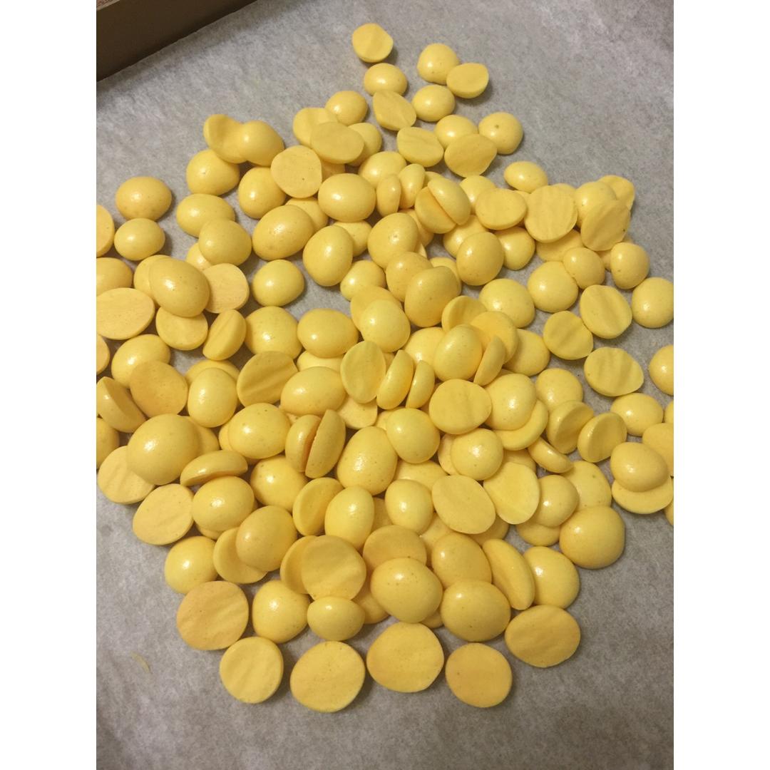 入口即化的无添加蛋黄溶豆