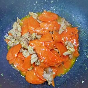 胡萝卜炒肉片的做法 步骤12