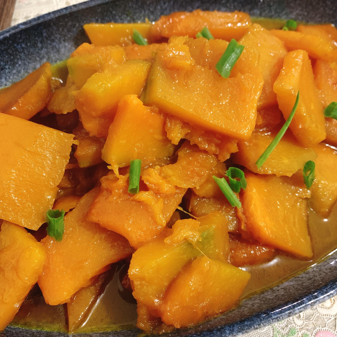 猪肉都不换的焖南瓜～吃起来糯糯甜甜咸咸的！