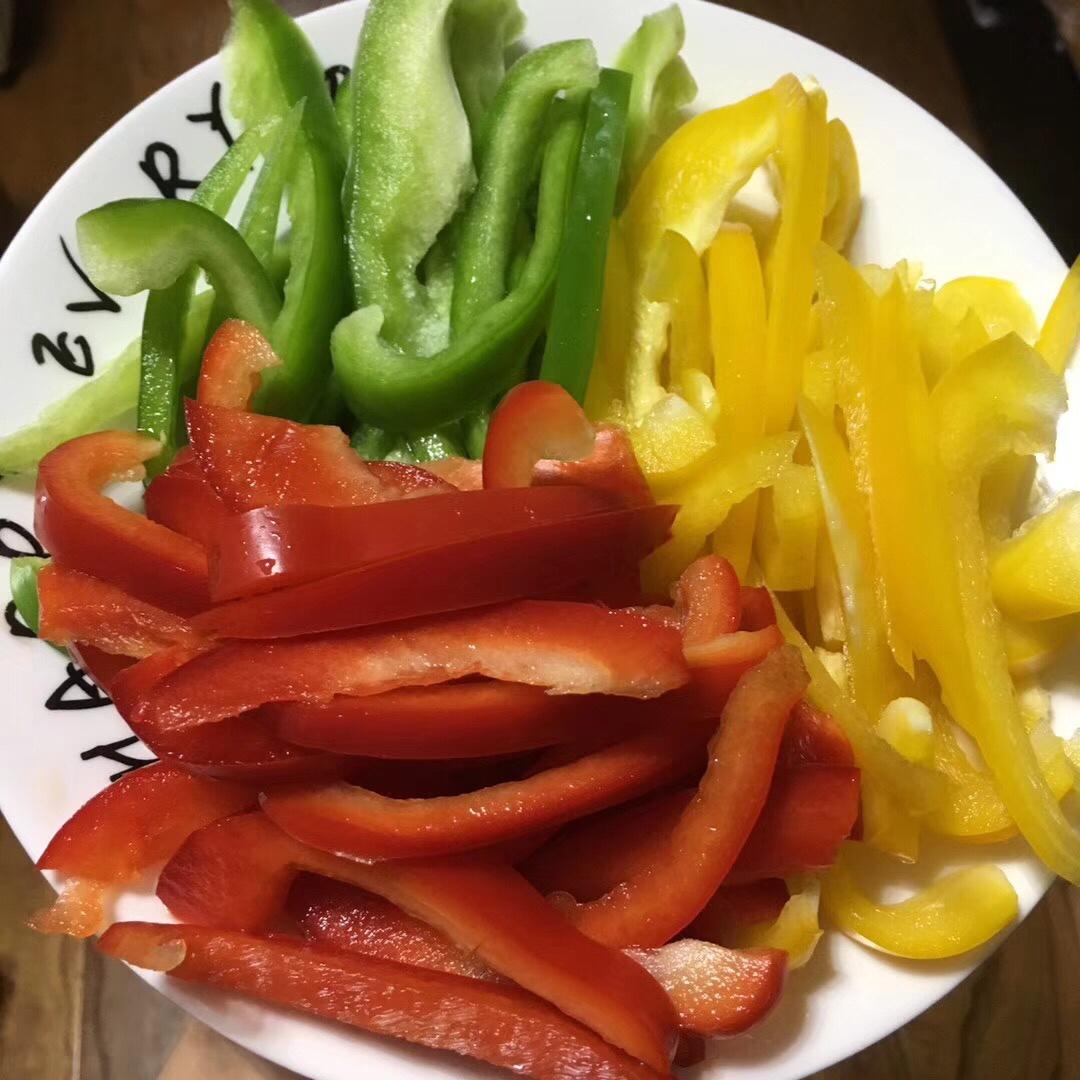 彩椒炒里脊丝