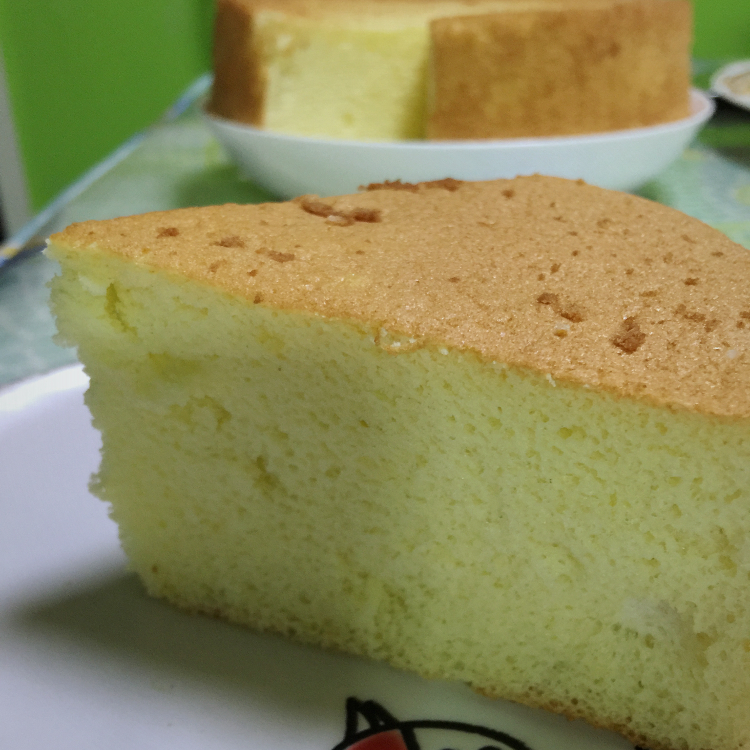 超简单完美戚风蛋糕（6寸2蛋）附打发、翻拌、脱模视频