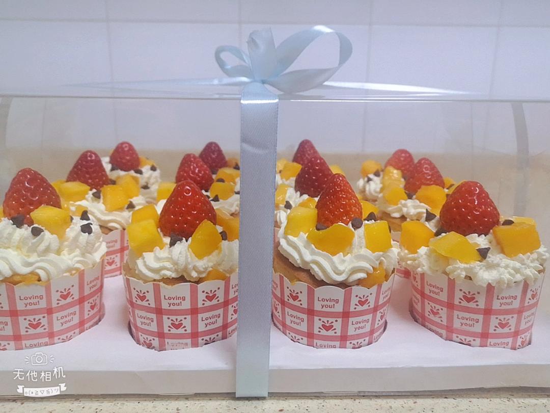 草莓芒果奶油蛋糕