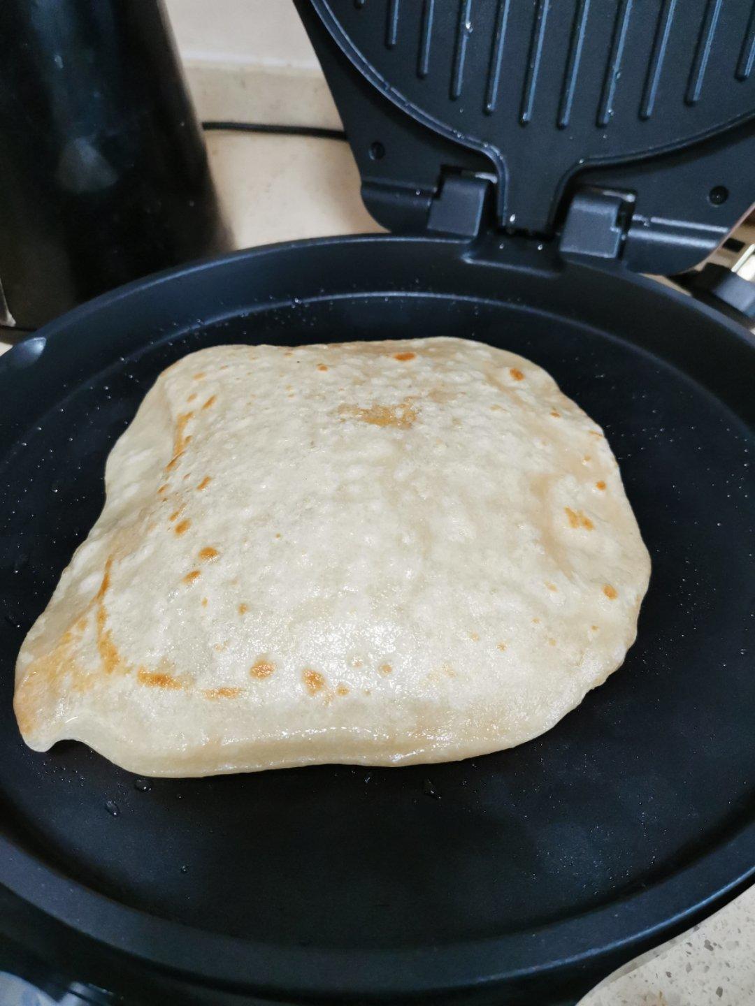 张张都鼓大泡的鸡蛋灌饼这样做不鼓大泡都难