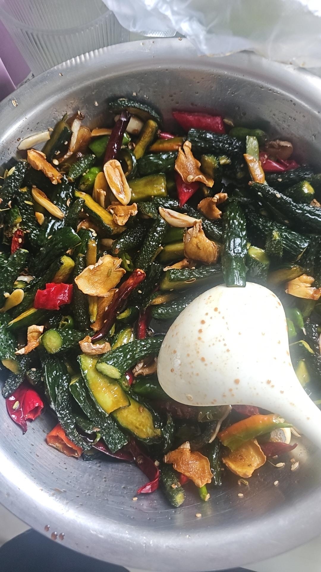 【传承菜谱】跟爷爷学的东北腌脆黄瓜