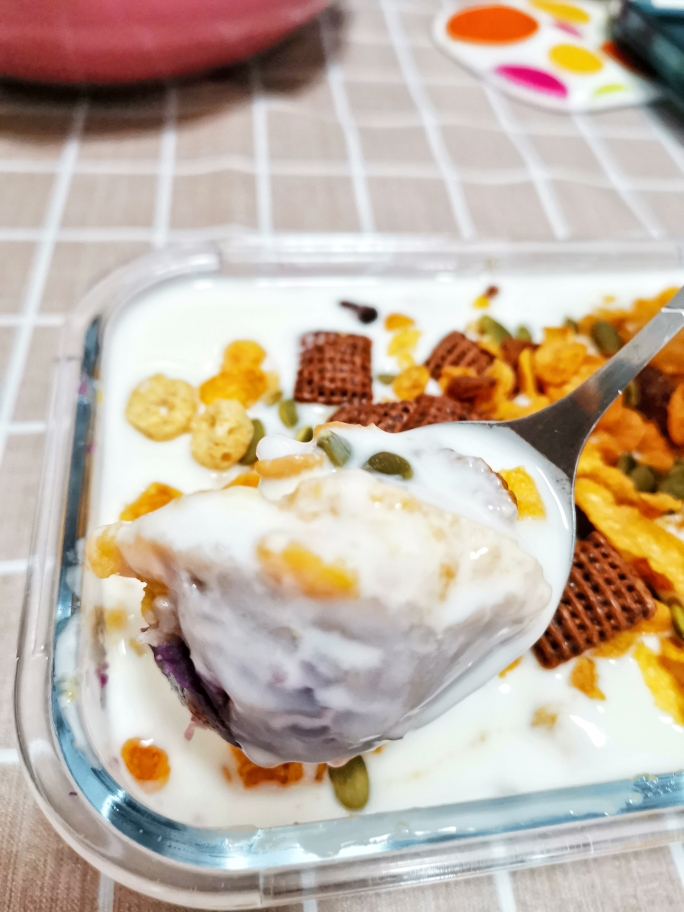 「减脂低卡甜品」酸奶紫薯芋泥千层的做法 步骤12