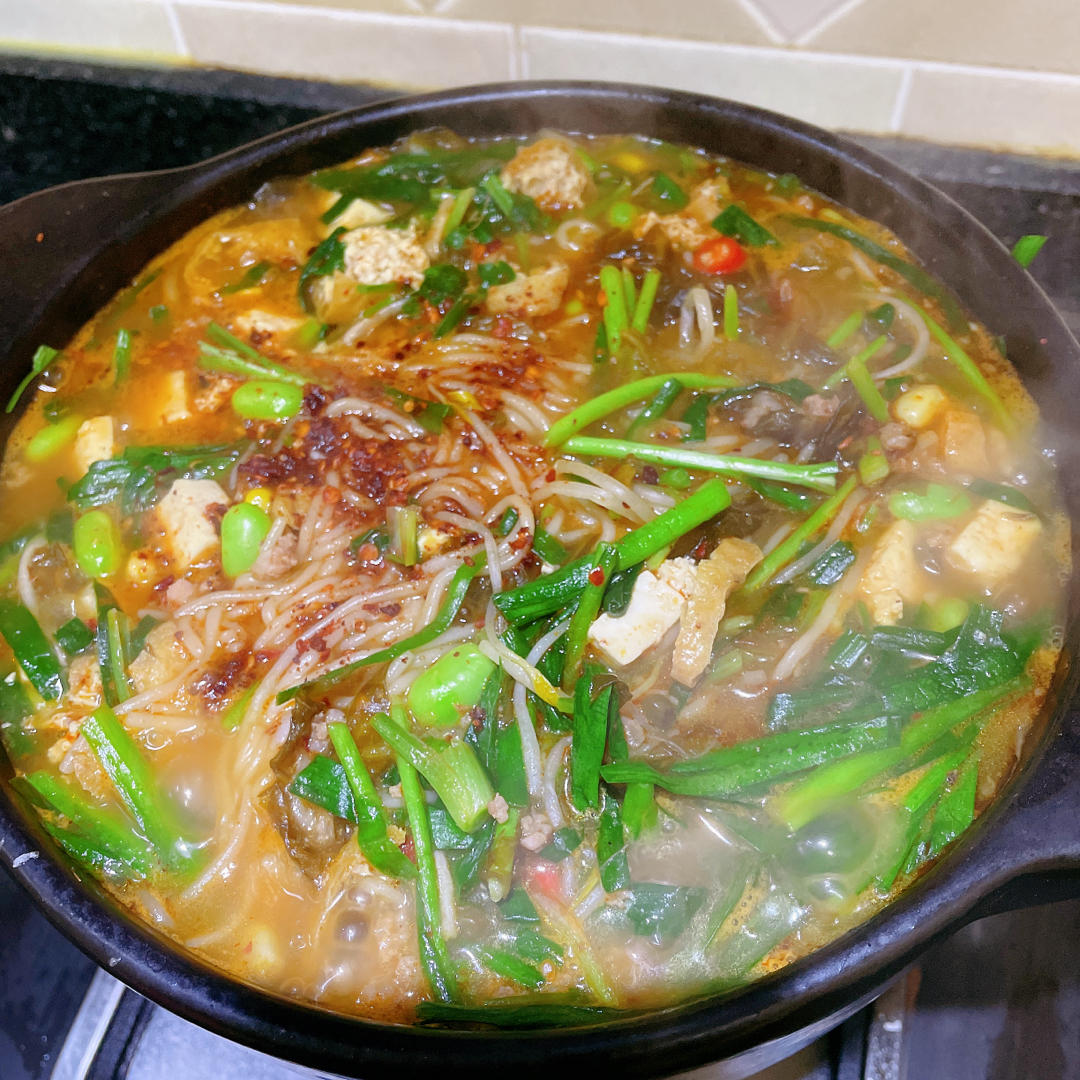 不逊于“昆明铁硼小锅米线”的“来宝妈牌”🌸“鲜肉砂锅米线”😋