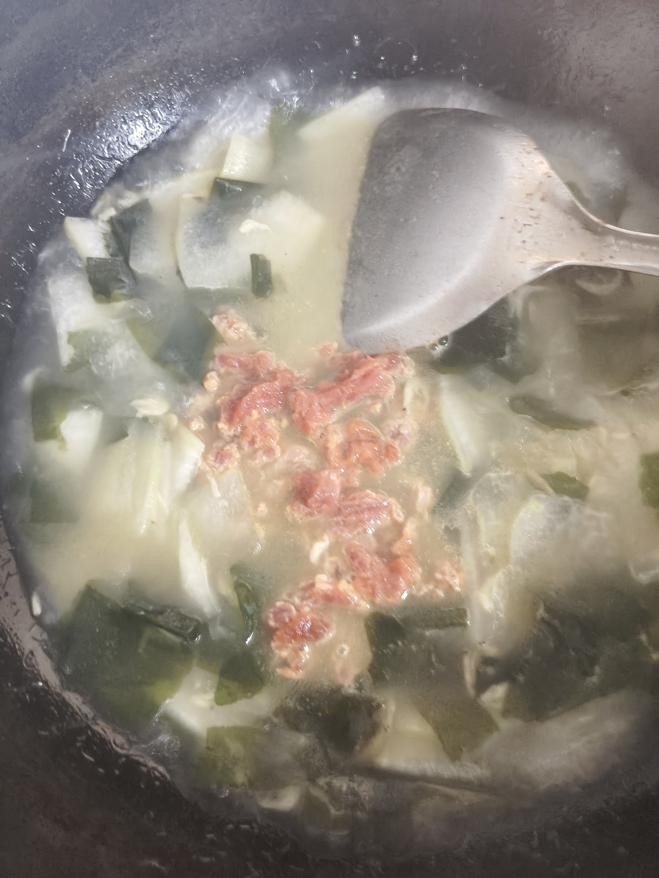 冬瓜裙带菜瘦肉汤的做法 步骤7