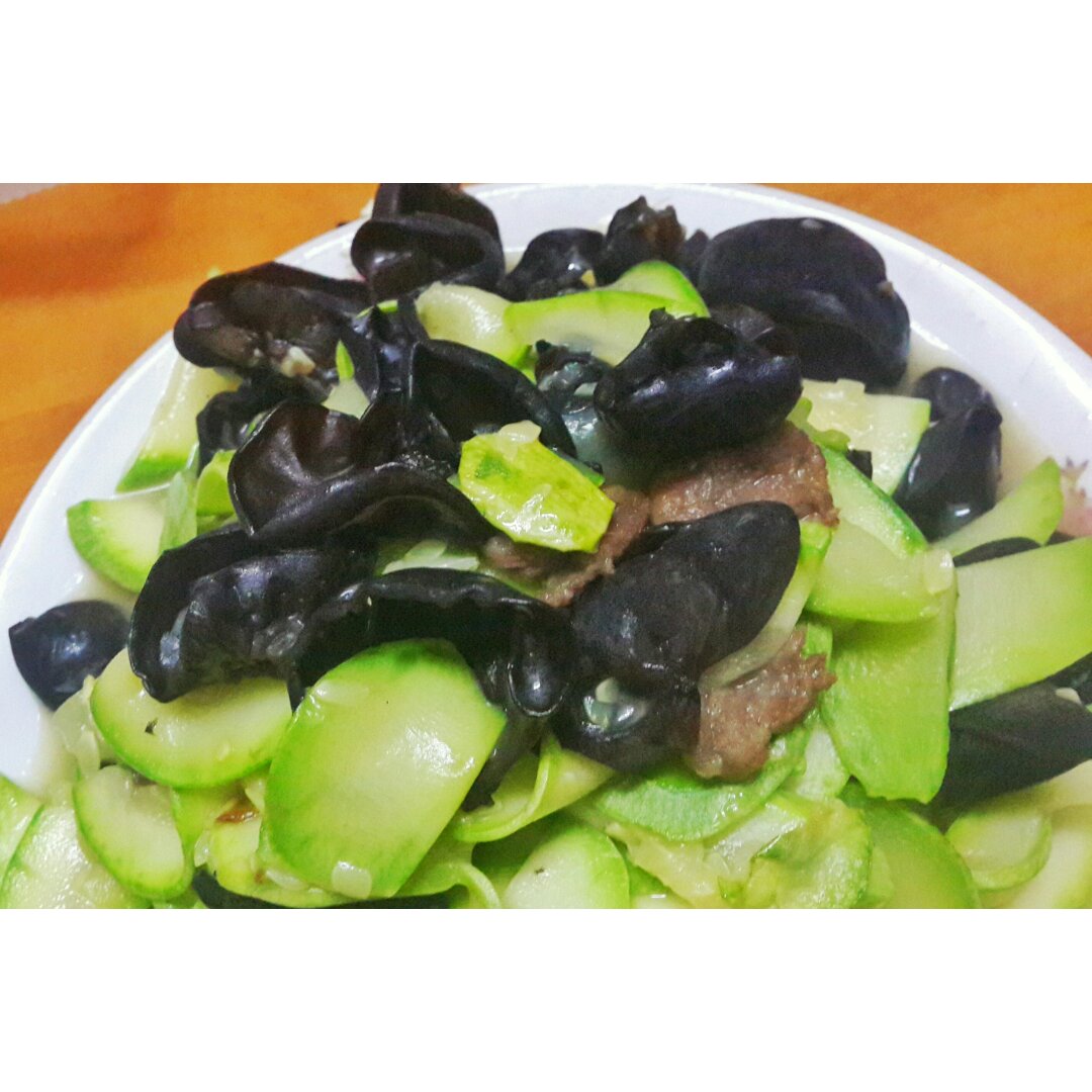 云南小瓜炒肉
