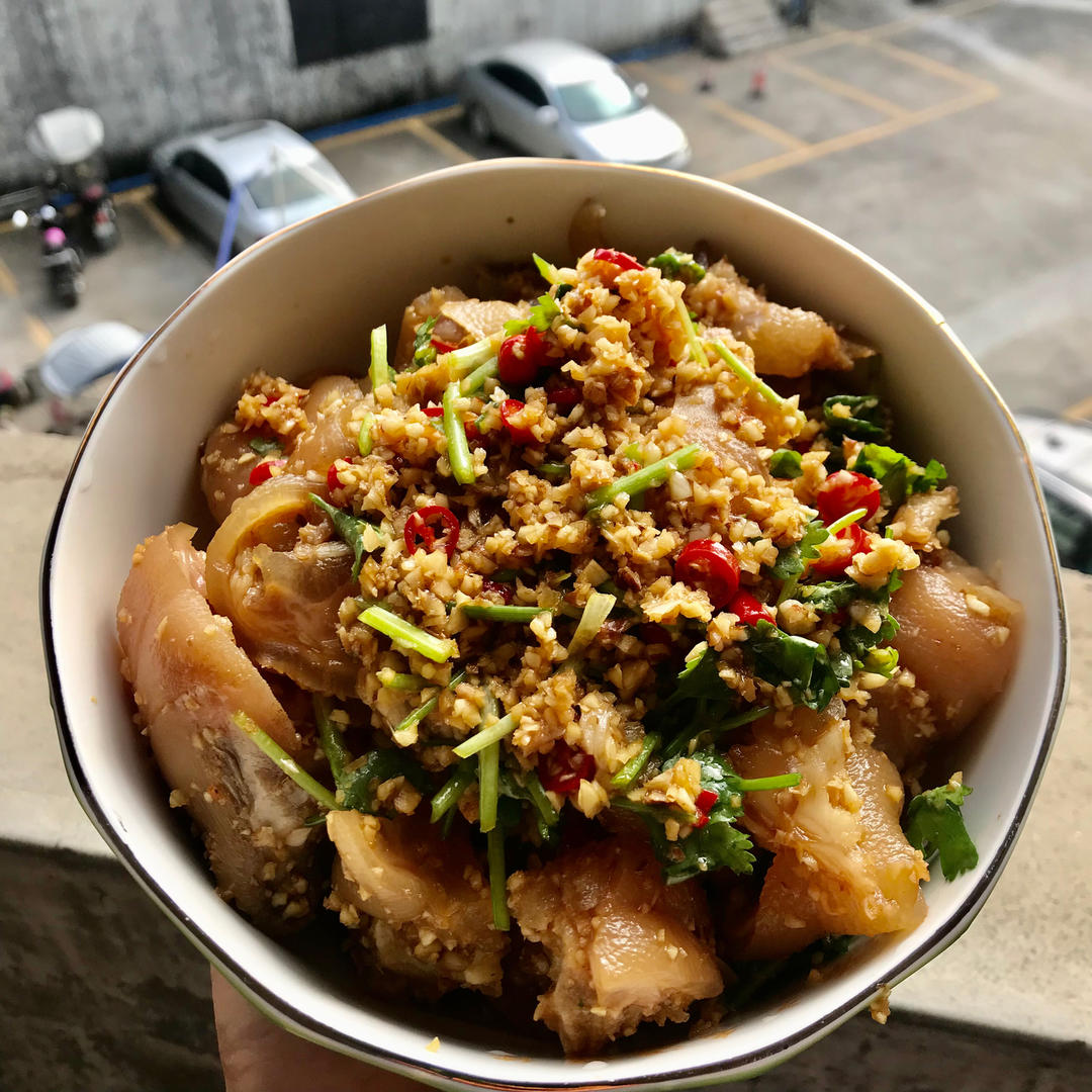 开胃凉菜【沙姜猪手】，汤汁超下饭！