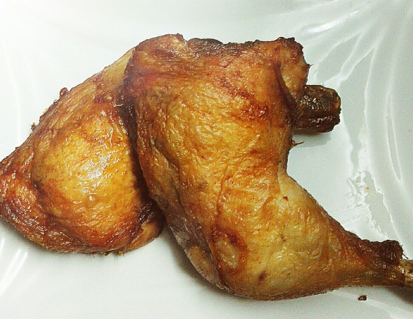 今天晚上吃烤鸡——想要皮不脆都难的烤全鸡腿（空气炸锅版）的做法 步骤4