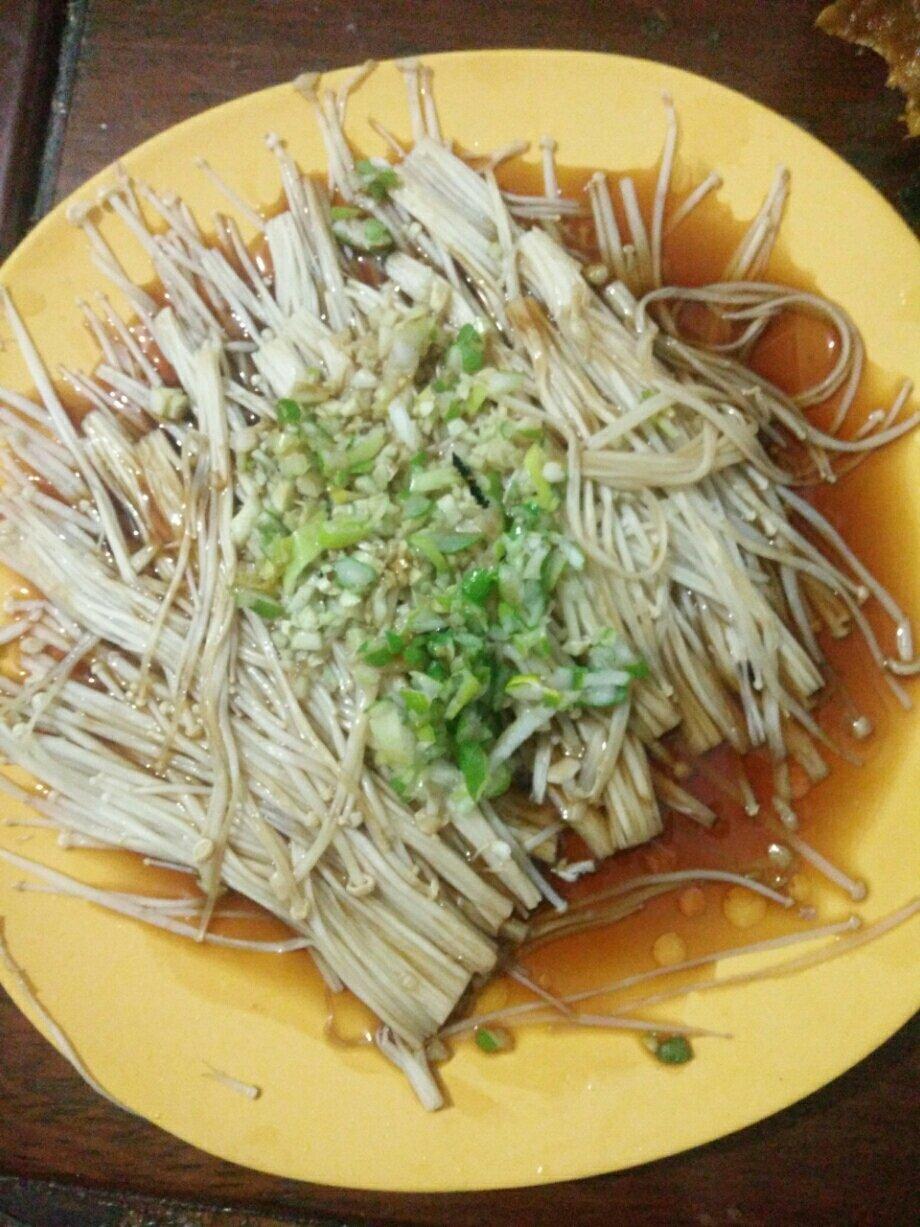 蒜蓉蒸金针菇
