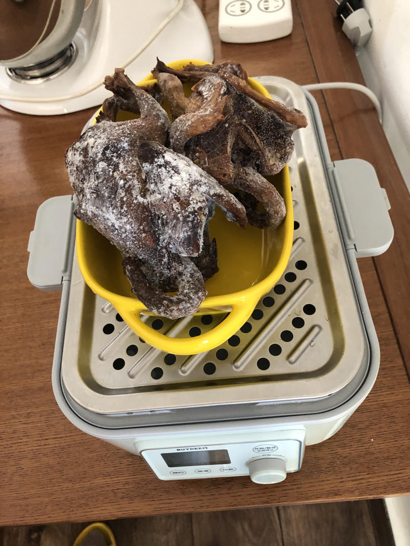 冬瓜干贝汤+腊味芋头饭+糯米鸡翅+蒸拌时蔬【12月北鼎蒸炖锅食谱】