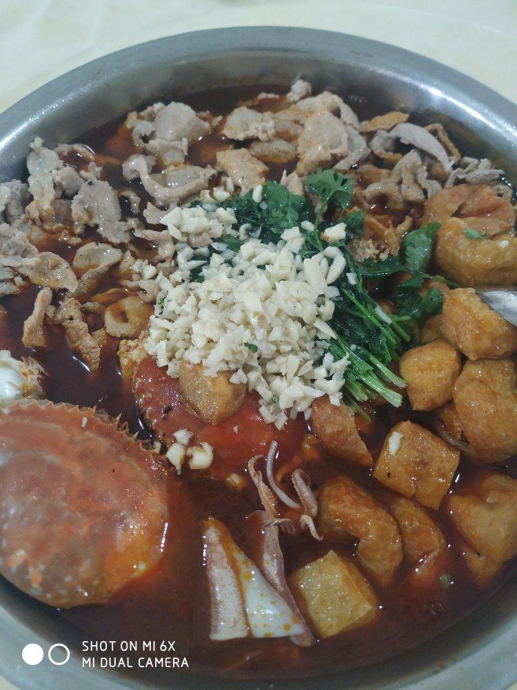 大口吃肉的水煮肉片