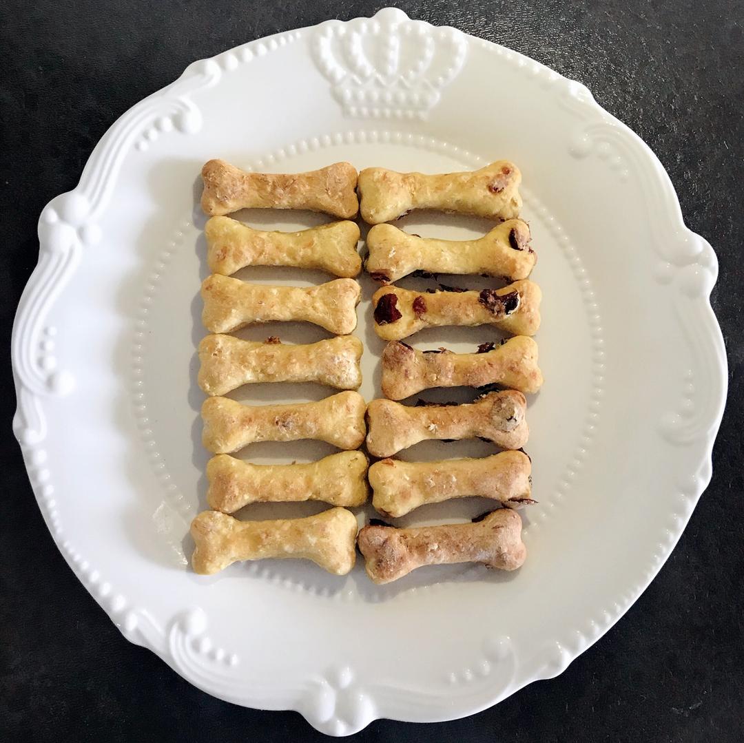 鸡肉狗饼干