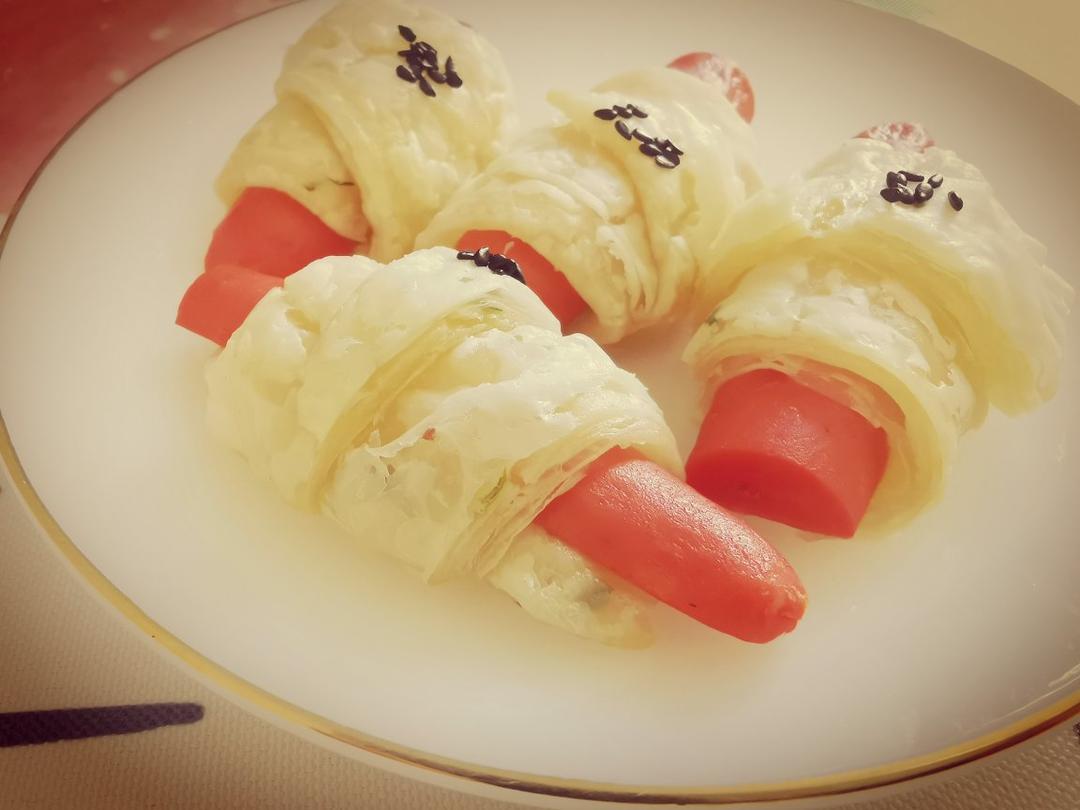 香肠酥皮卷：手抓饼皮还能这样吃，不用和面快速搞定早餐