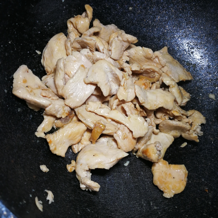 减脂餐少油版麻辣鲜嫩鸡胸肉的做法 步骤4