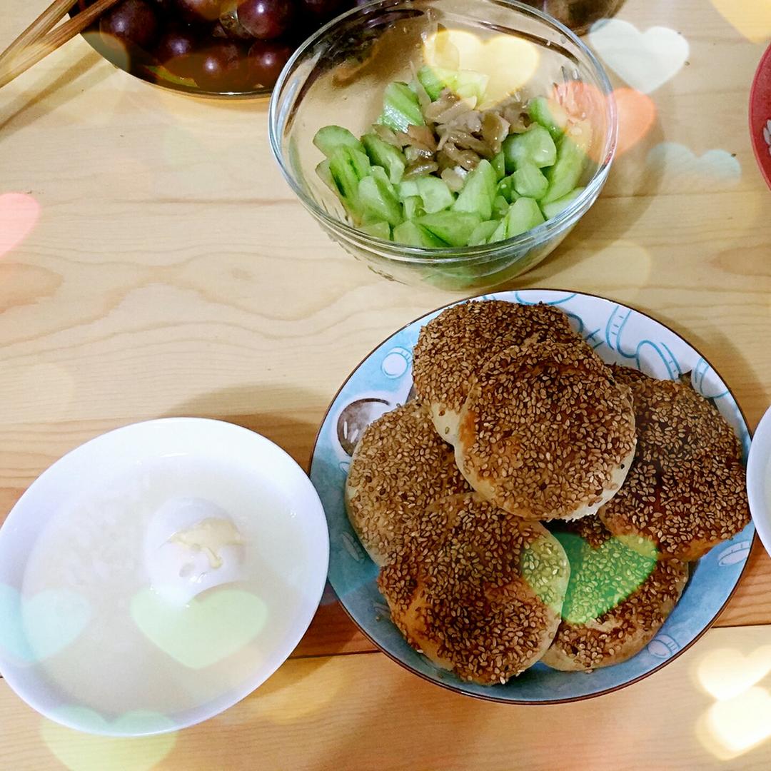 麻酱蟹壳烧饼