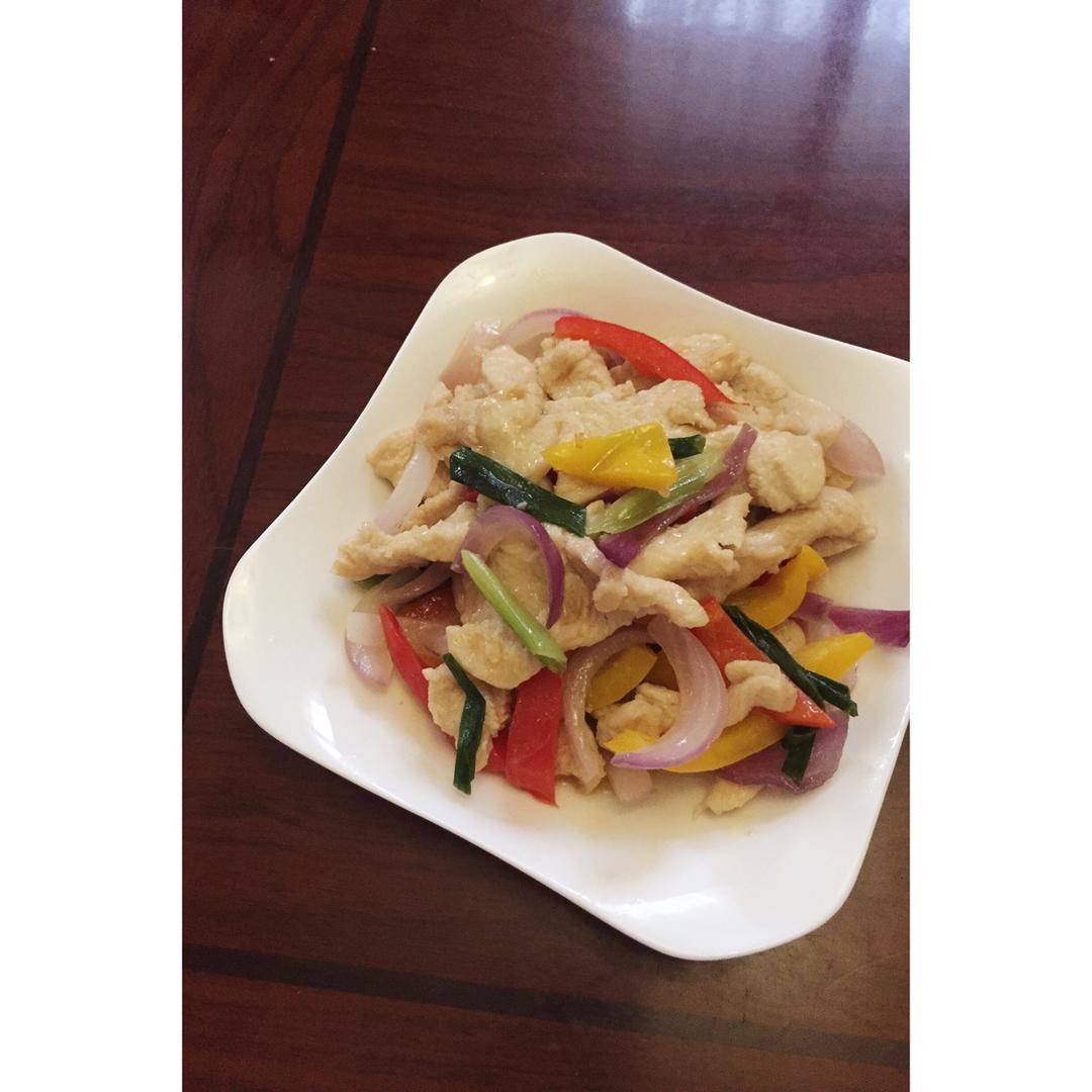 #太阳谷食谱#彩椒炒鸡胸肉