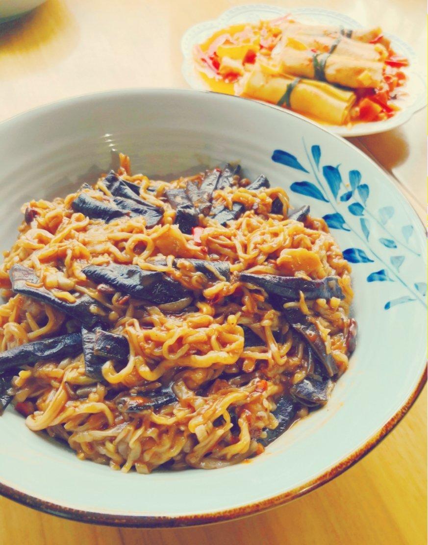 豆角焖面