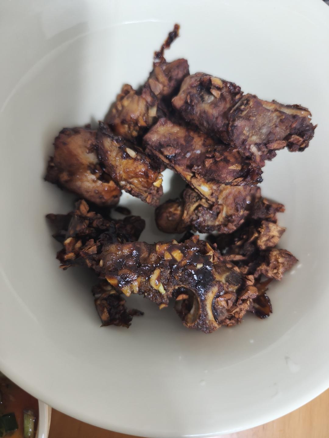 空气炸锅蒜香排骨，巨香巨好吃，简单易操作