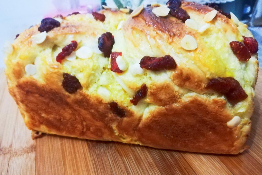 这是一个有蛋糕味的椰蓉吐司，零厨艺也学得会！