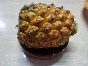 简单的家庭版菠萝焗饭的做法 步骤1