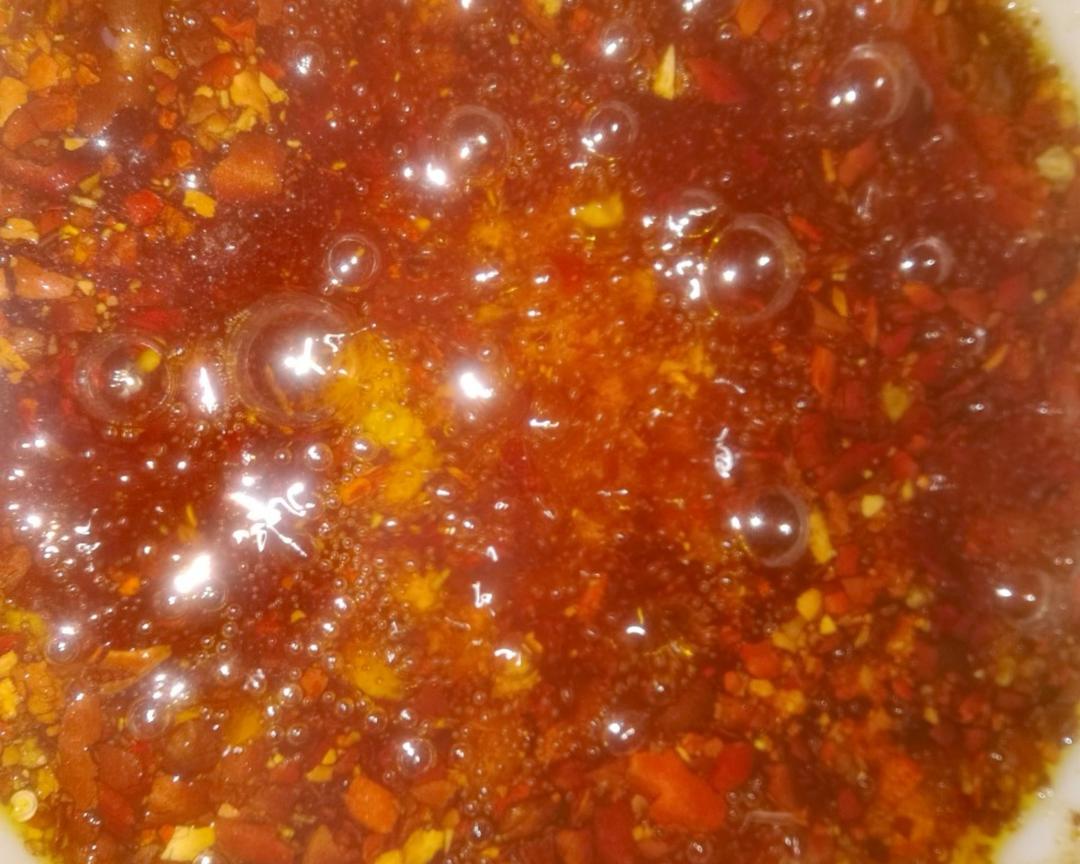 馋人的独门秘制辣椒油，百搭