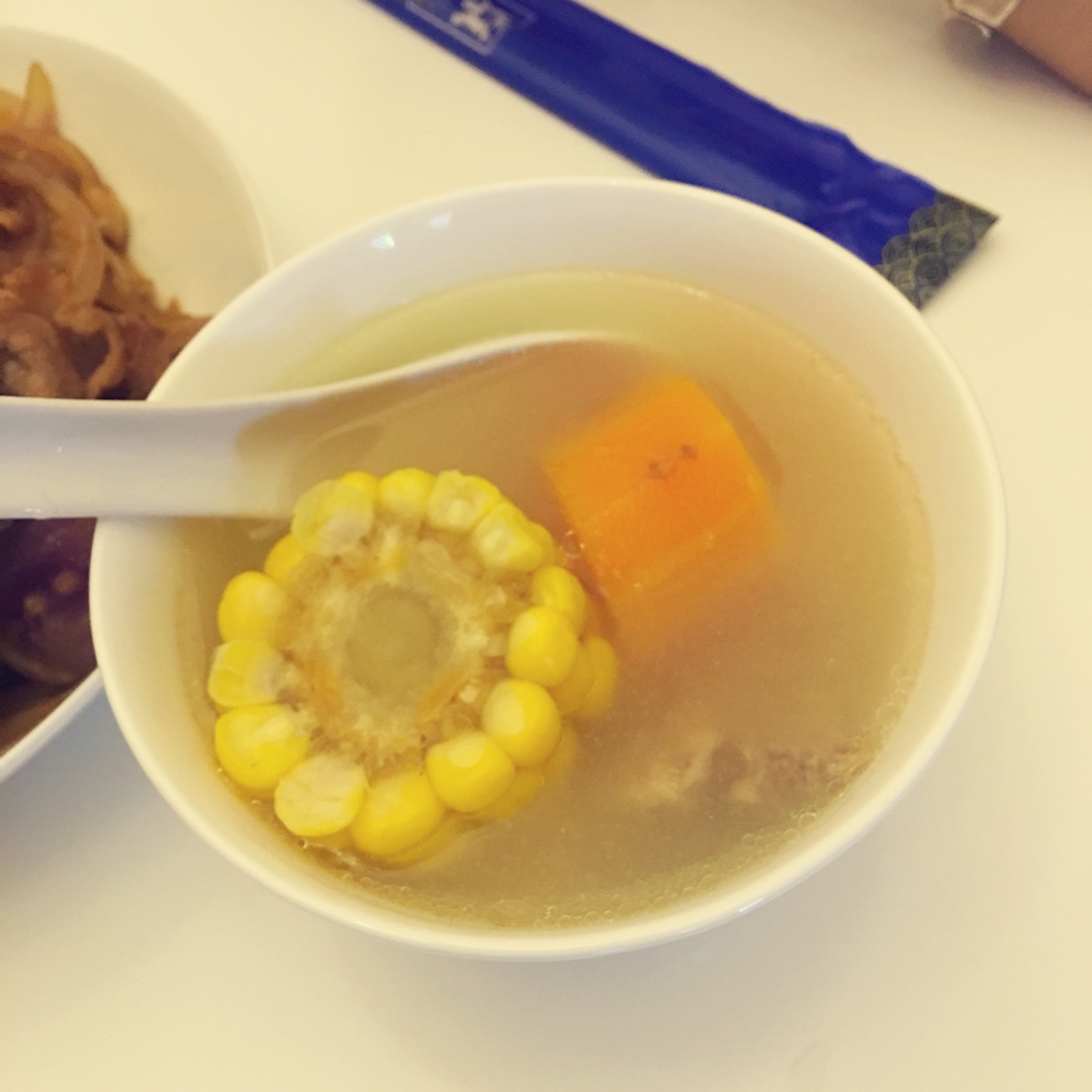 玉米排骨汤