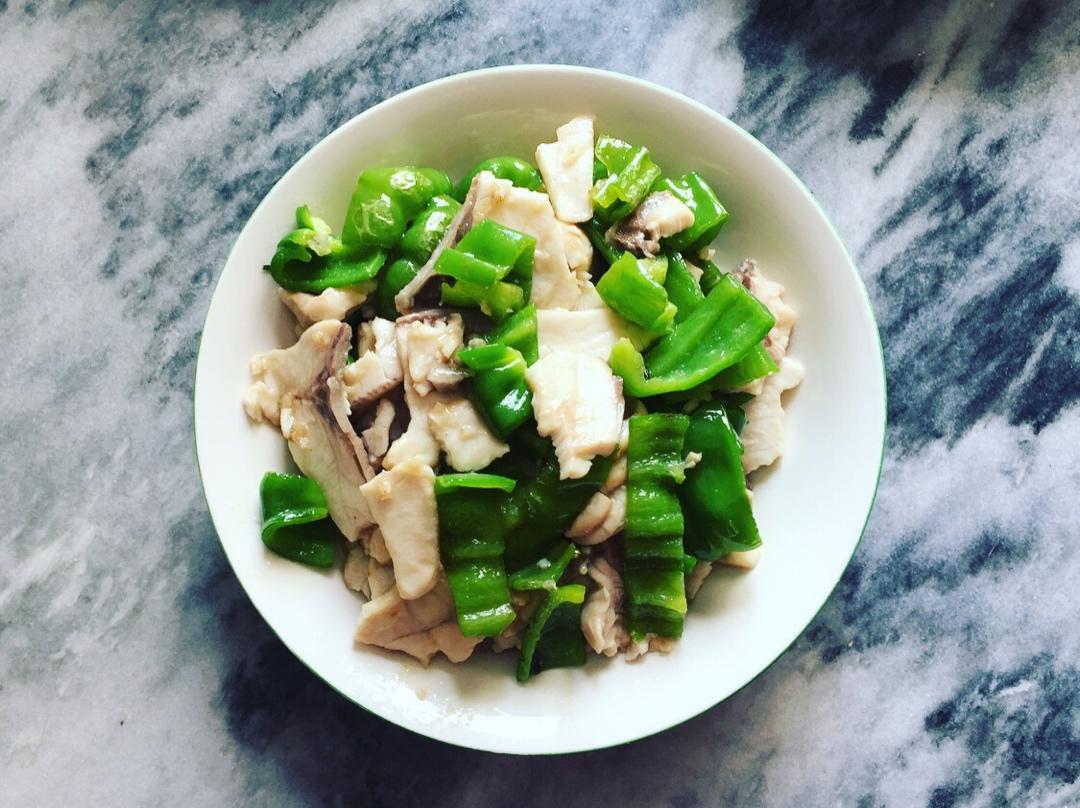 青椒炒鱼片