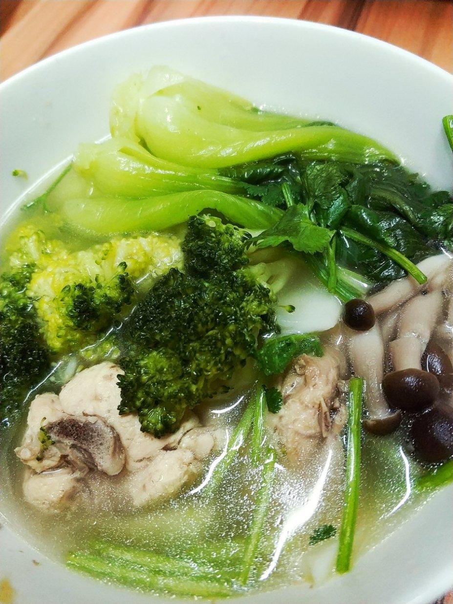 清甜椰青水炖仔鸡