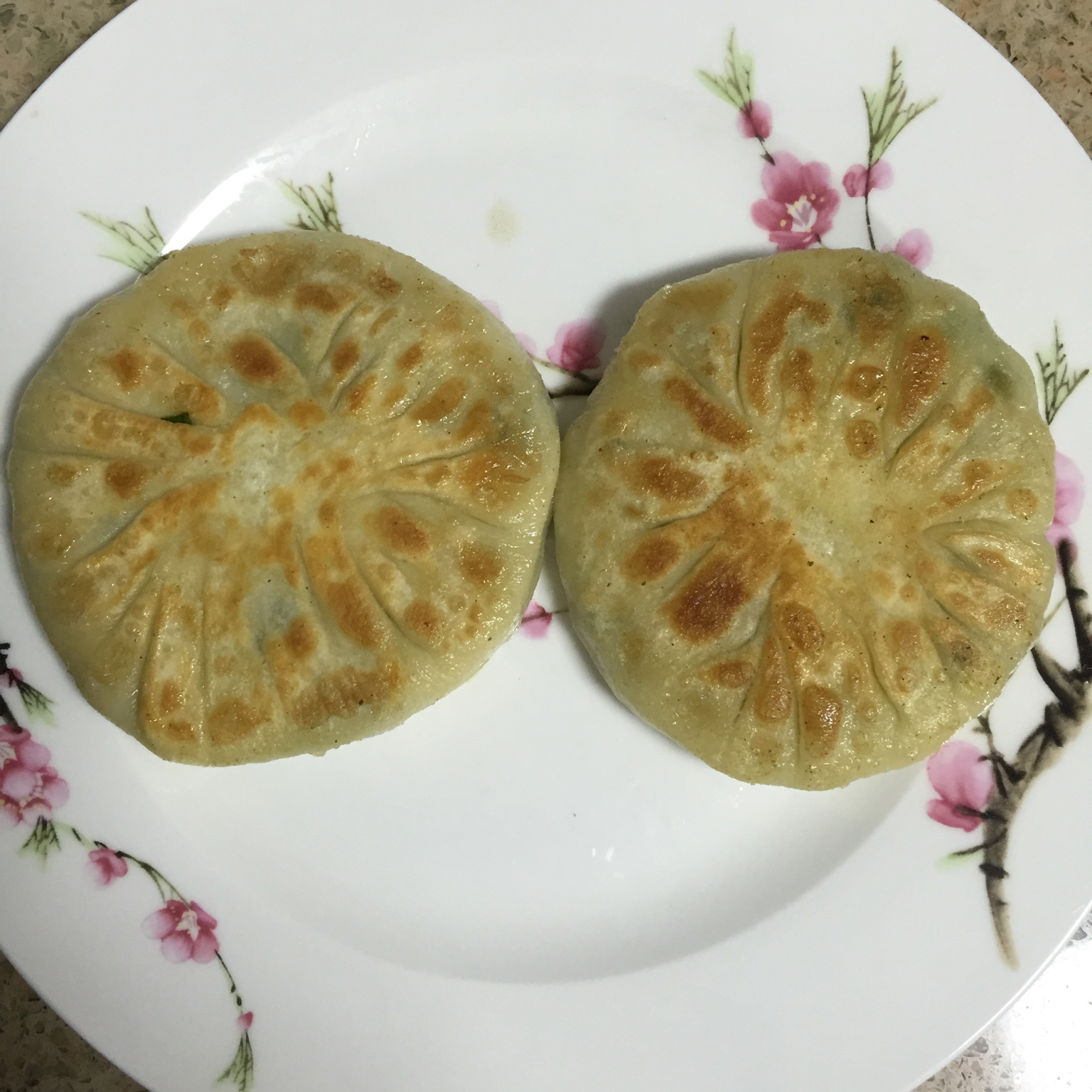 薄皮韭菜饼
