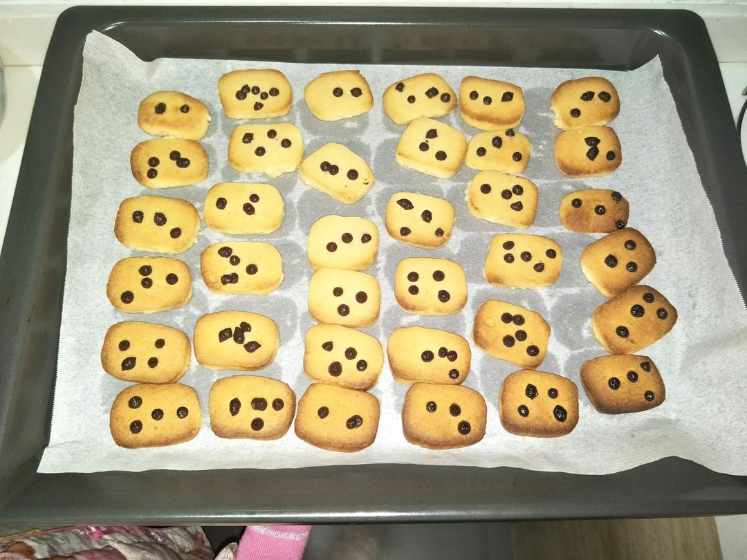 极简风炼奶小饼干