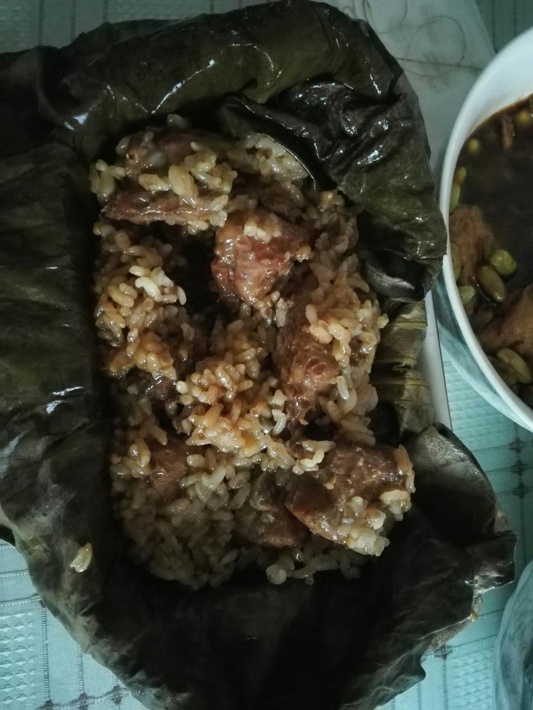 荷叶糯米蒸排骨