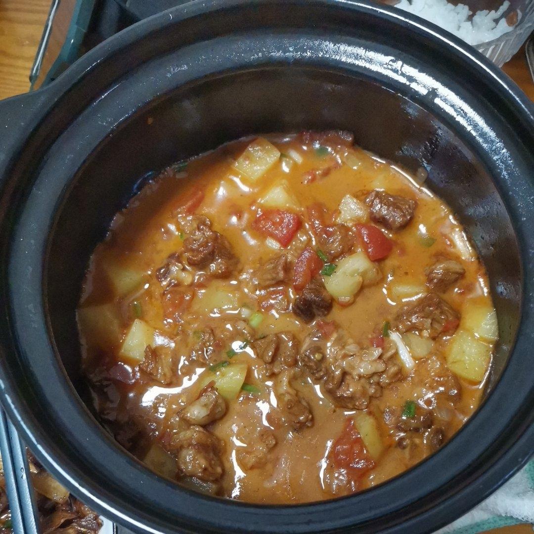 番茄牛腩煲