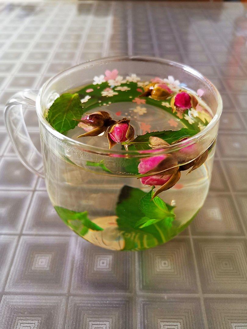 开心小猪777做的薄荷玫瑰花茶
