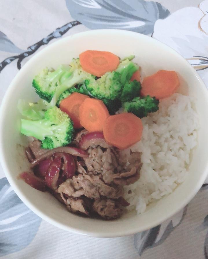 肥牛饭