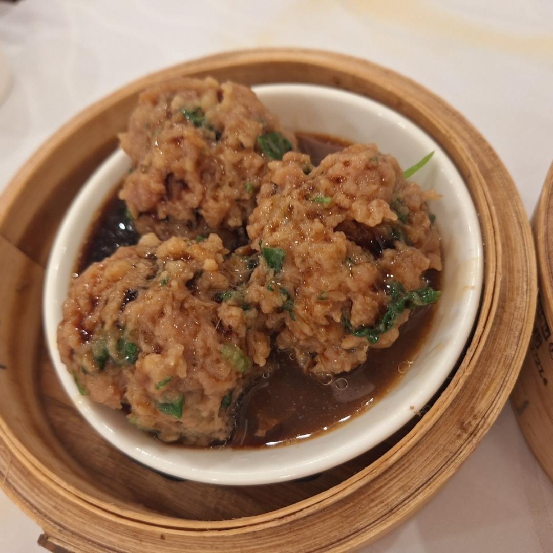 豬仔的“阿茂整餅”