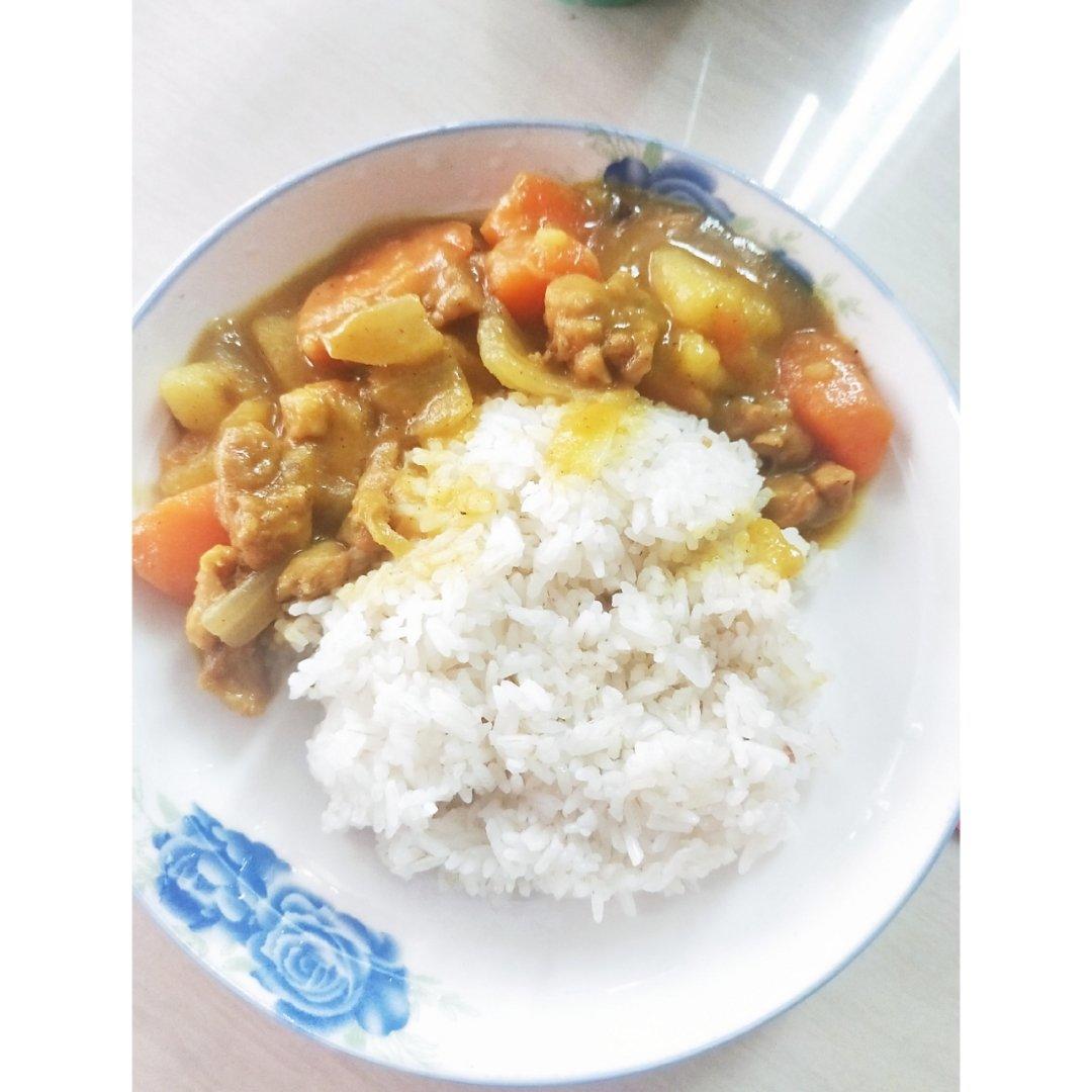 咖喱鸡肉饭